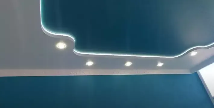 Фактурный натяжной потолок с подсветкой — Красногорск, Железнодорожный переулок, 3, фото 2